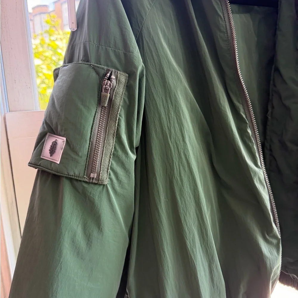 Free People Dark Green Bomber Jacket with removable Orange Sherpa Collar - Picture 2 of 3